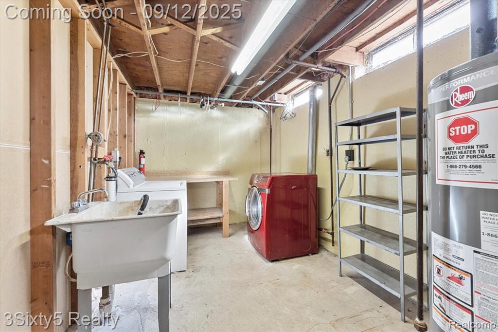 17541 Bodsford Drive, Woodhaven, MI 48183 — Photo 23