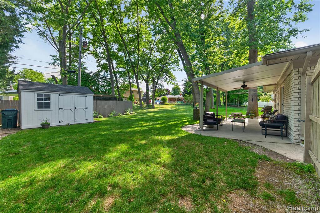6646 Yarborough Drive, Utica, MI 48316 — Photo 48