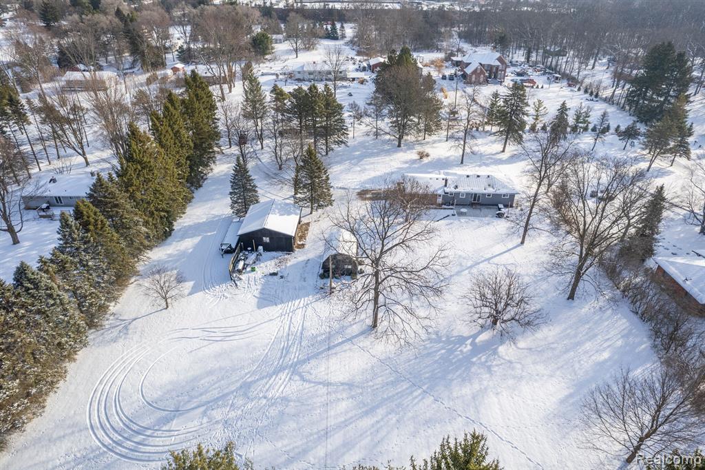 4852 MEADOWBROOK Lane, Lake Orion, MI — Photo 4