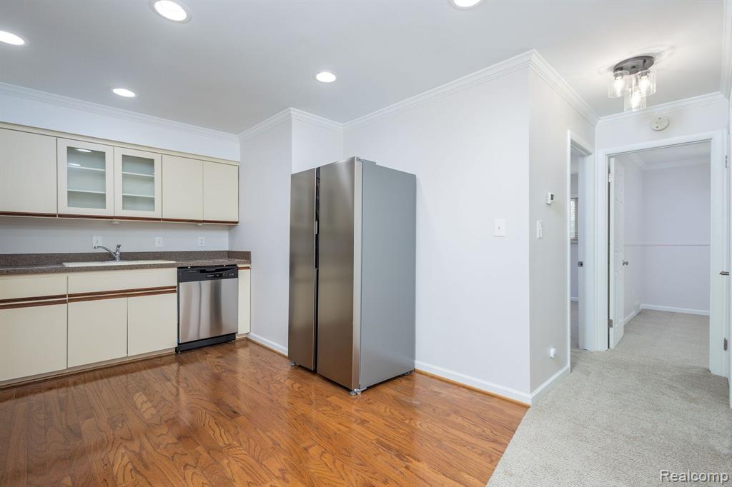 928 N ADAMS Road, 2, Birmingham, MI 48009 — Photo 9