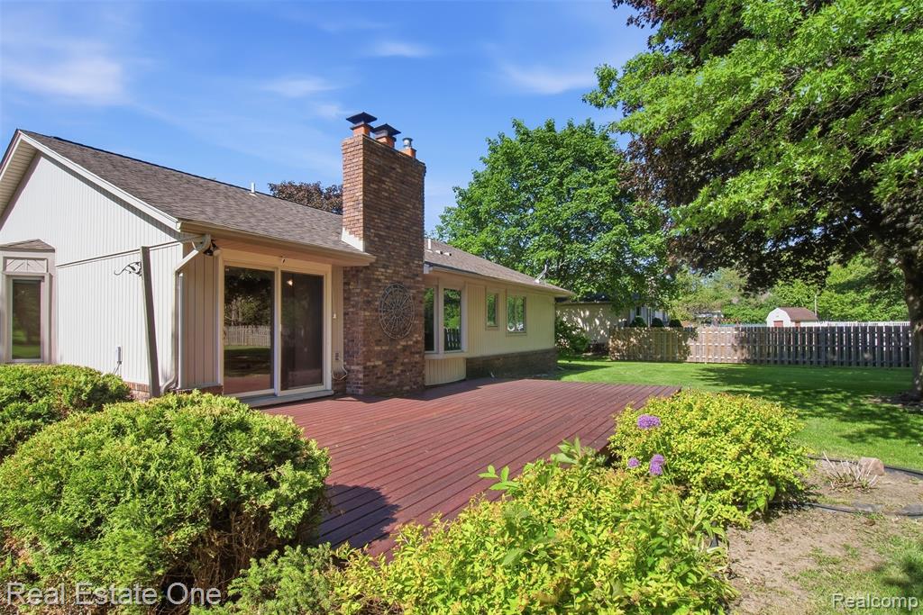 4425 Gardner Street, Sterling Heights, MI 48310 — Photo 32