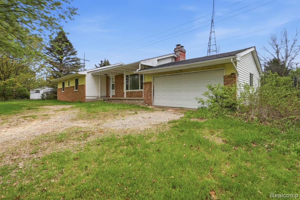 396 Plum Creek Road, Lapeer, MI 48446 — Photo 4