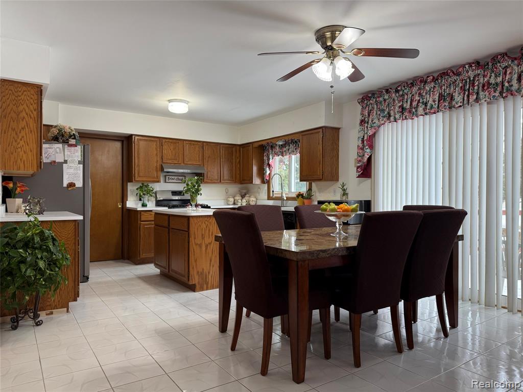 4846 Bayleaf Drive, Sterling Heights, MI 48314 — Photo 19