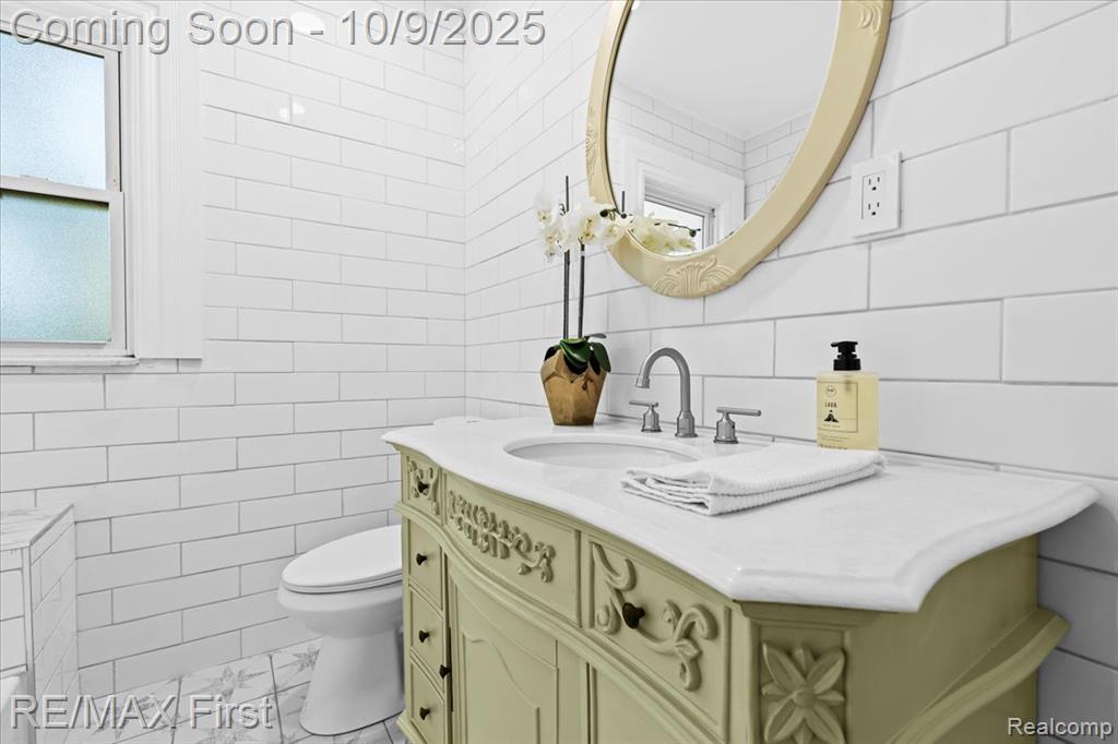 237 Alger Street, Detroit, MI 48202 — Photo 44