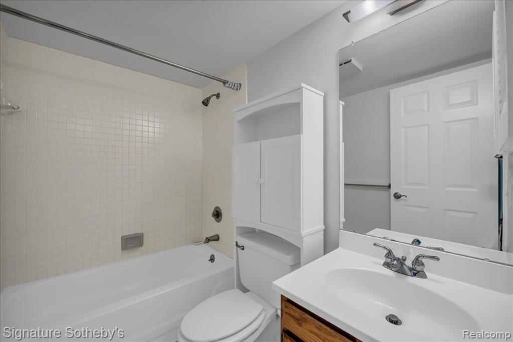 411 S Old Woodward Avenue, 907, Birmingham, MI 48009 — Photo 10