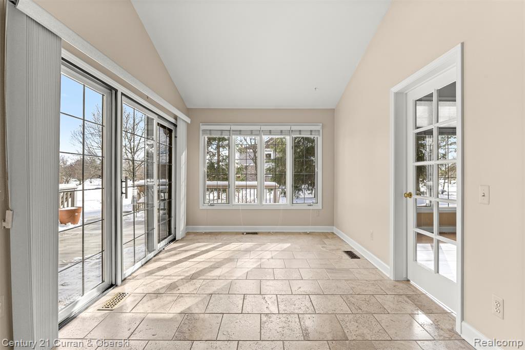 48369 Wadebridge Drive, Canton, MI 48187 — Photo 27