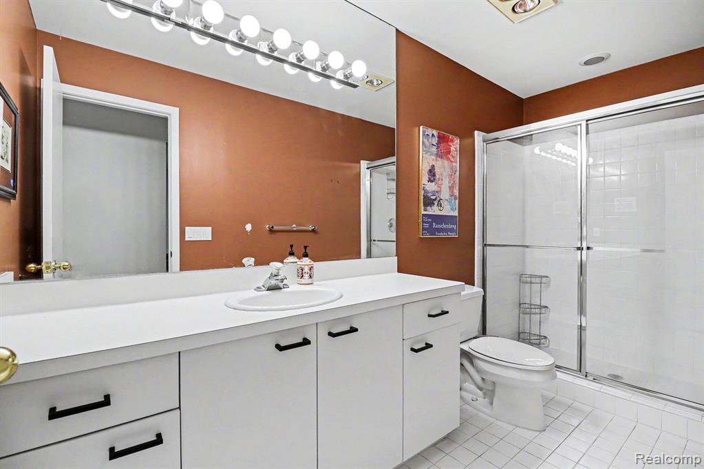 6426 Country Shire Lane, West Bloomfield, MI 48323 — Photo 51