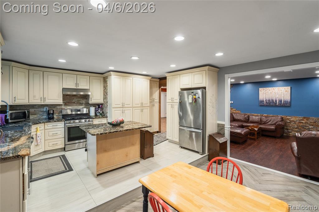 15701 Middlebelt Road, Romulus, MI 48174 — Photo 17