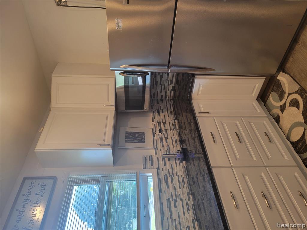 4408 Pennsylvania Street, Detroit, MI 48214 — Photo 15