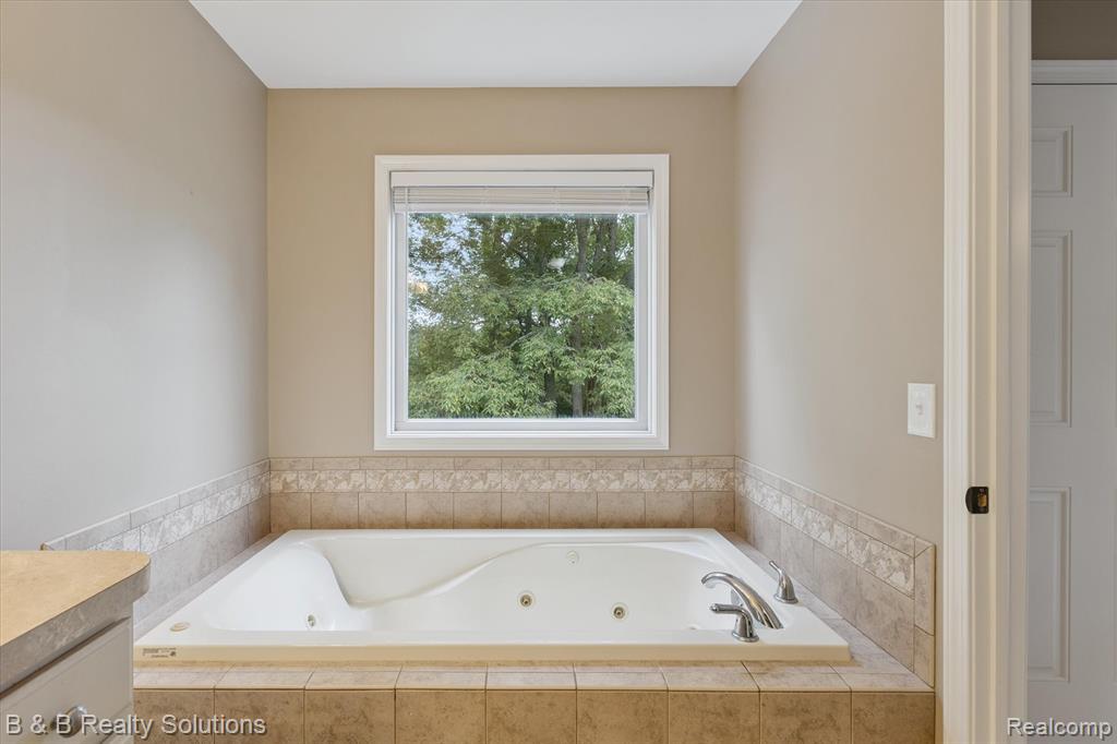 5782 Deer Meadow Trail, North Branch, MI 48461 — Photo 39