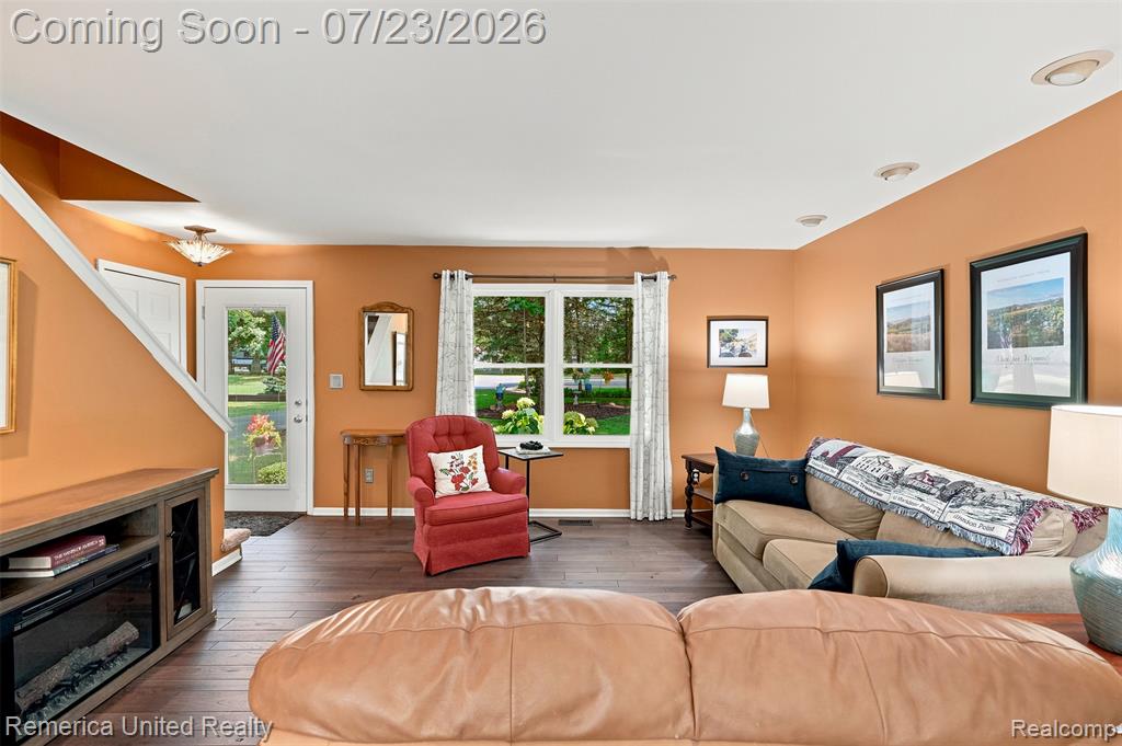 11922 Cody Creek Court, South Lyon, MI 48178 — Photo 10