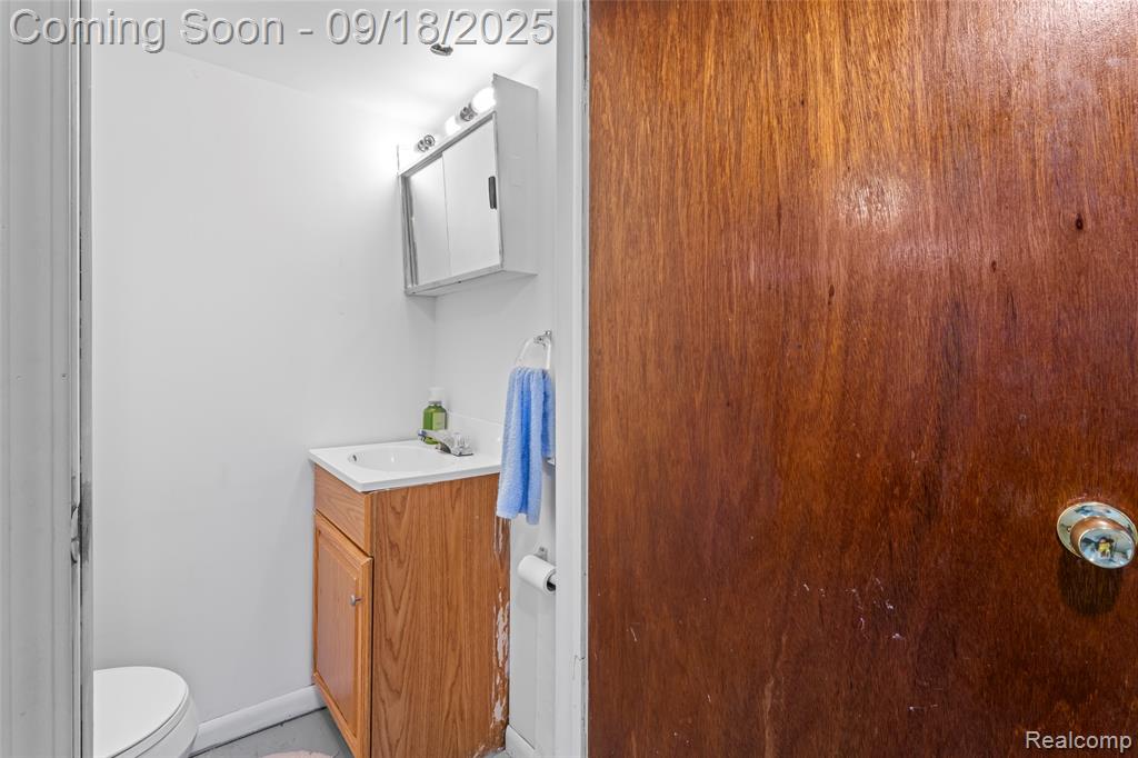 686 4th Avenue, Pontiac, MI 48340 — Photo 25