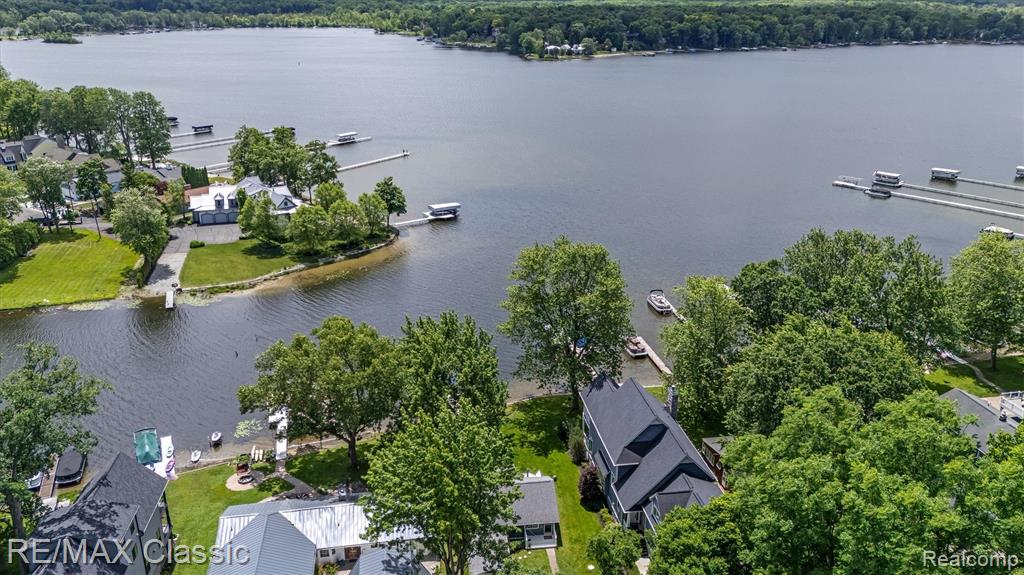 5286 Edgelake Drive, Pinckney, MI 48169 — Photo 34