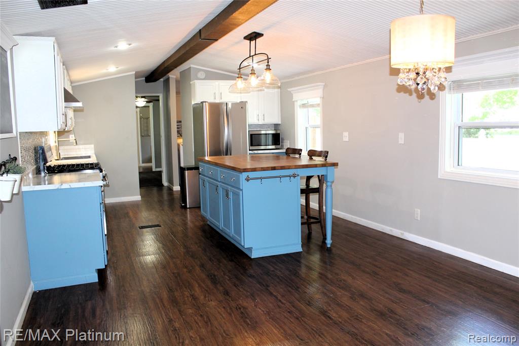 5673 Chippewa Drive, Howell, MI 48843 — Photo 20