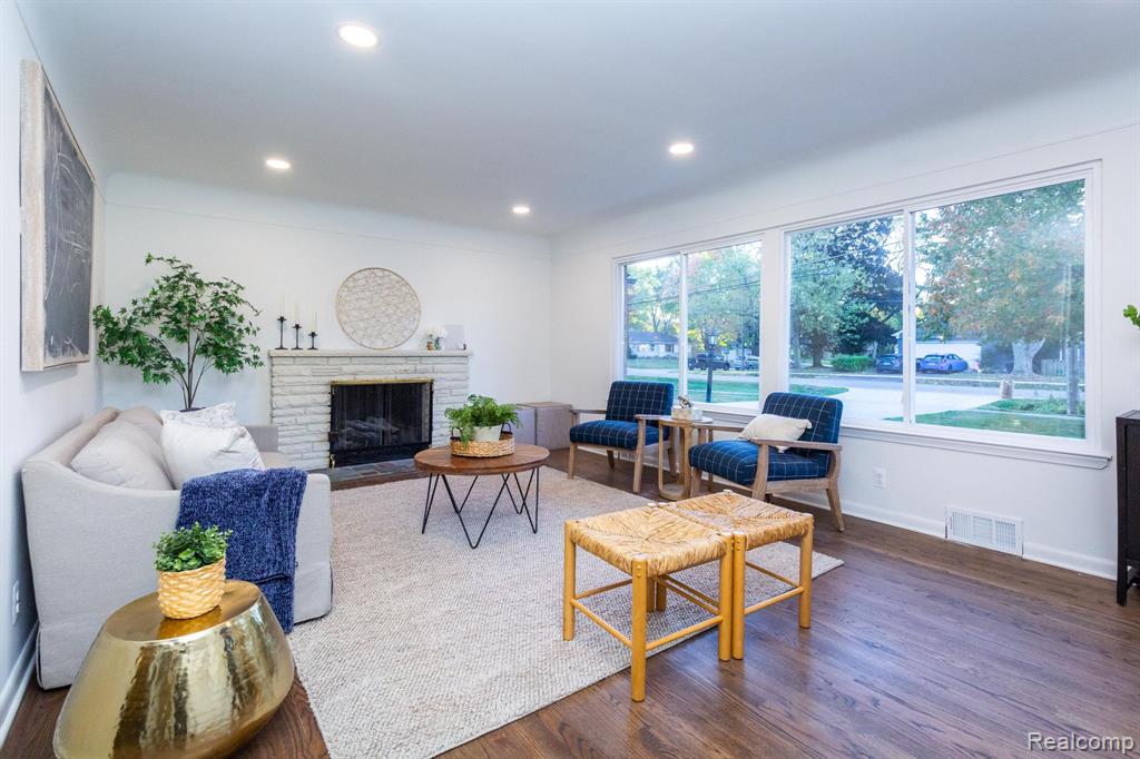 19332 Beverly Road, Beverly Hills, MI 48025 — Photo 4