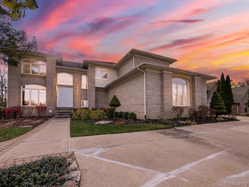 6310 Branford Drive, West Bloomfield, MI