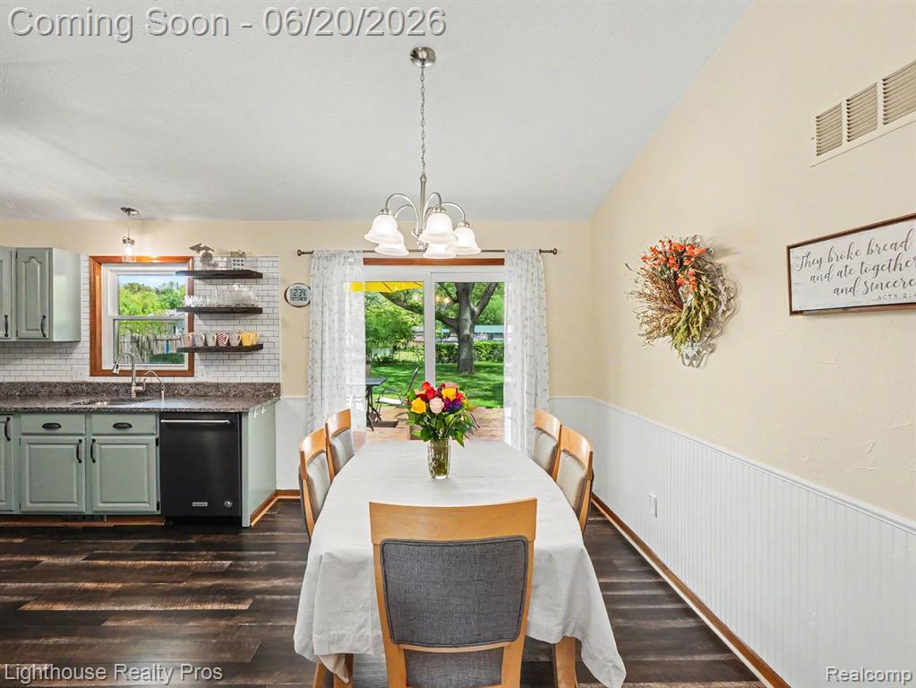 600 6 Mile Road, Whitmore Lake, MI 48189 — Photo 9