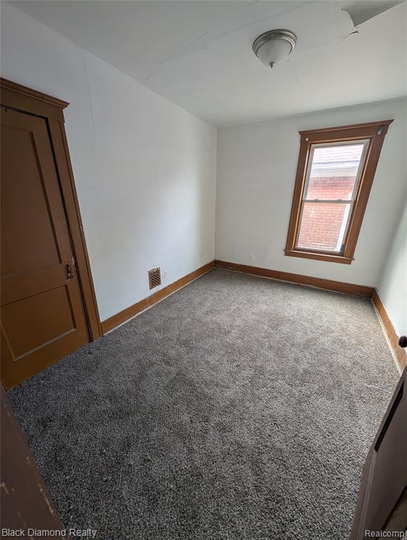3049 Montclair Street, Detroit, MI 48214 — Photo 23