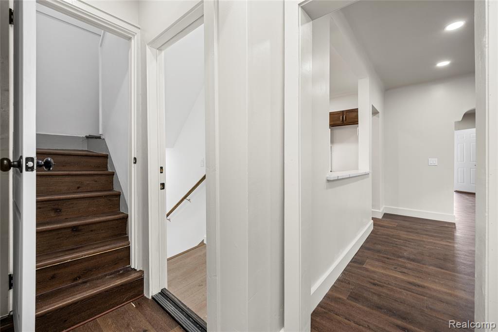 3251 Calvert Street, Detroit, MI 48206 — Photo 56