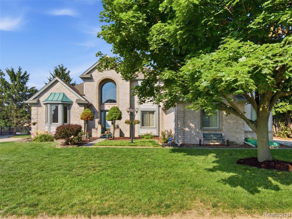48507 Montelepre Drive, Utica, MI 48315 — Photo 2
