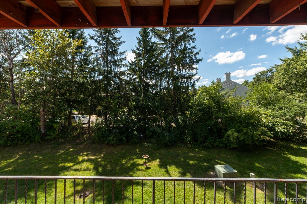505 W Highland Road, Howell, MI 48843 — Photo 17
