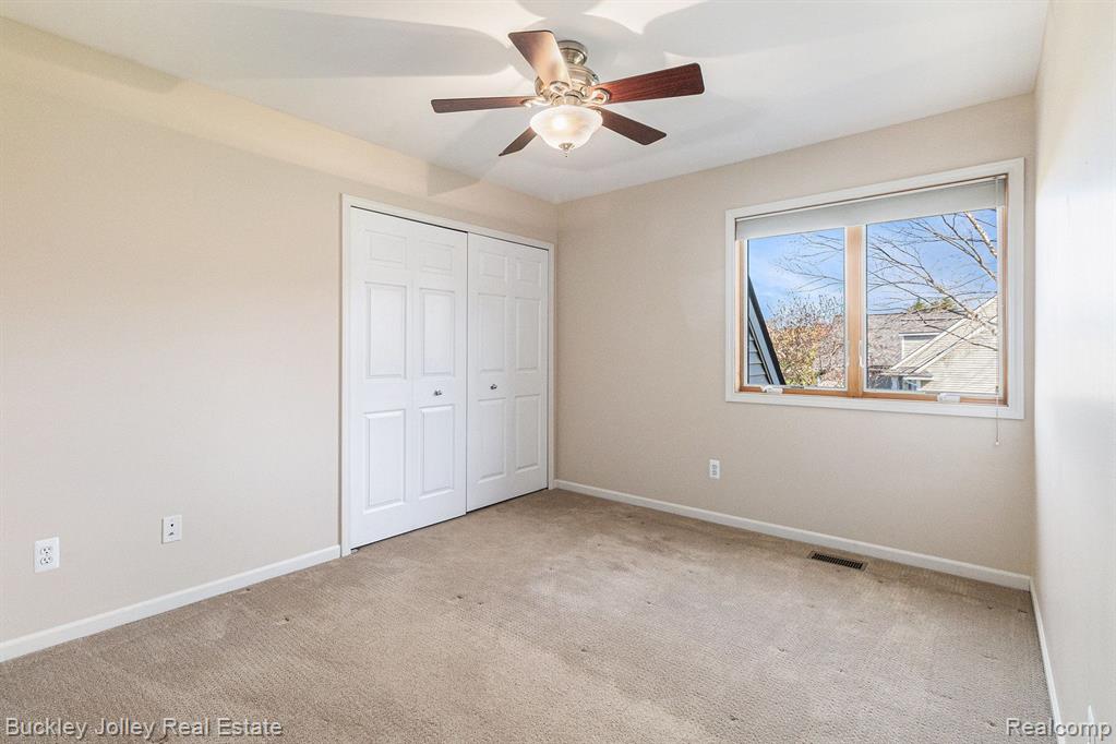 8537 SADDLEWOOD Drive, Brighton, MI 48116 — Photo 10
