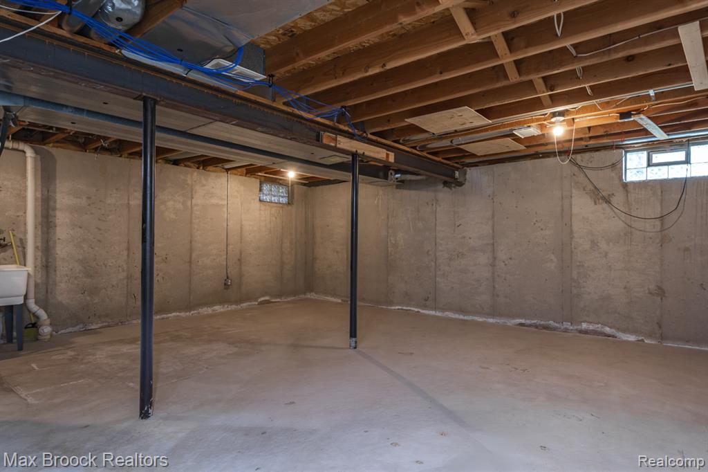 906 McLean Avenue, Royal Oak, MI 48067 — Photo 18
