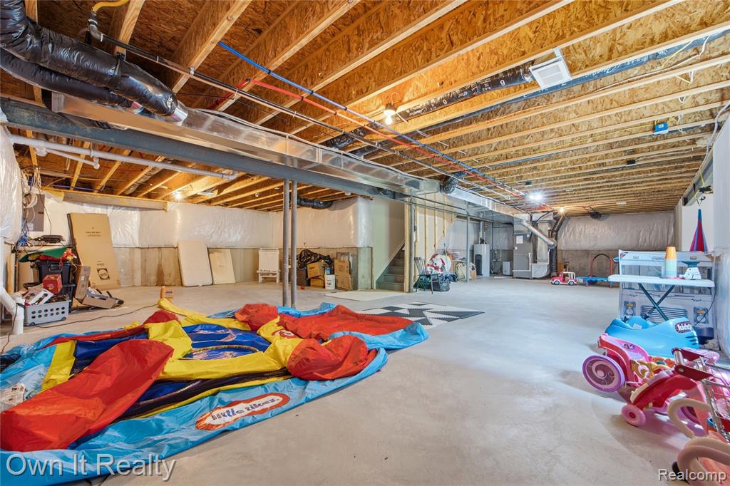 58683 Winnowing Circle S, South Lyon, MI 48178 — Photo 38