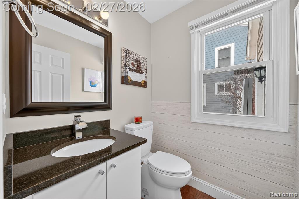 801 Linden Way, Auburn Hills, MI 48326 — Photo 33