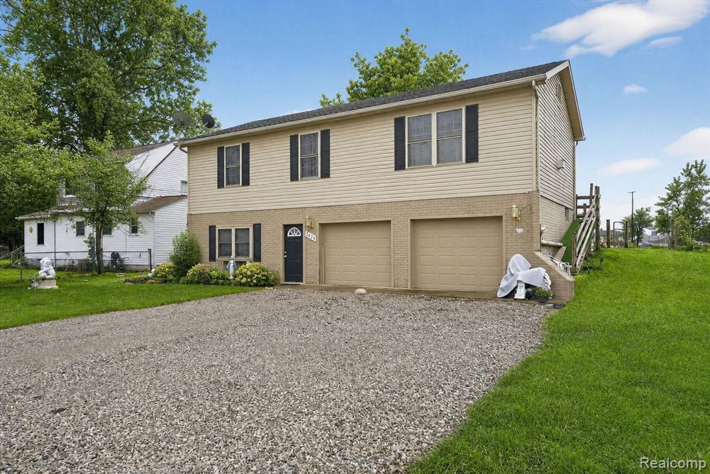 6198 Brancheau Road, Newport, MI 48166 — Photo 7