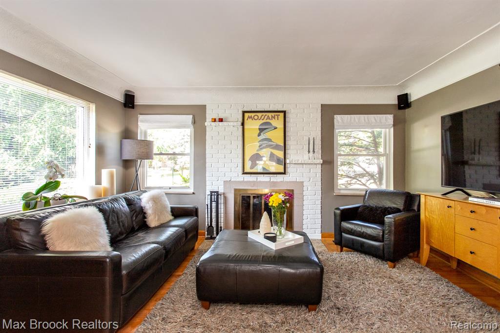 10564 Lasalle Boulevard, Huntington Woods, MI — Photo 6