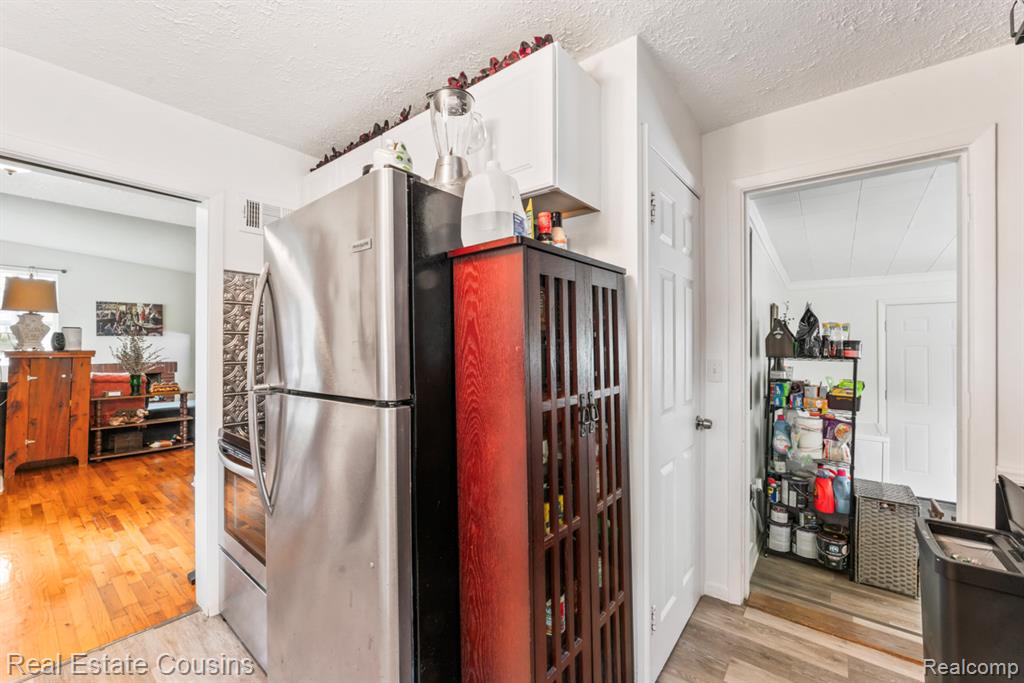 135 Bevins Street, Holly, MI 48442 — Photo 16