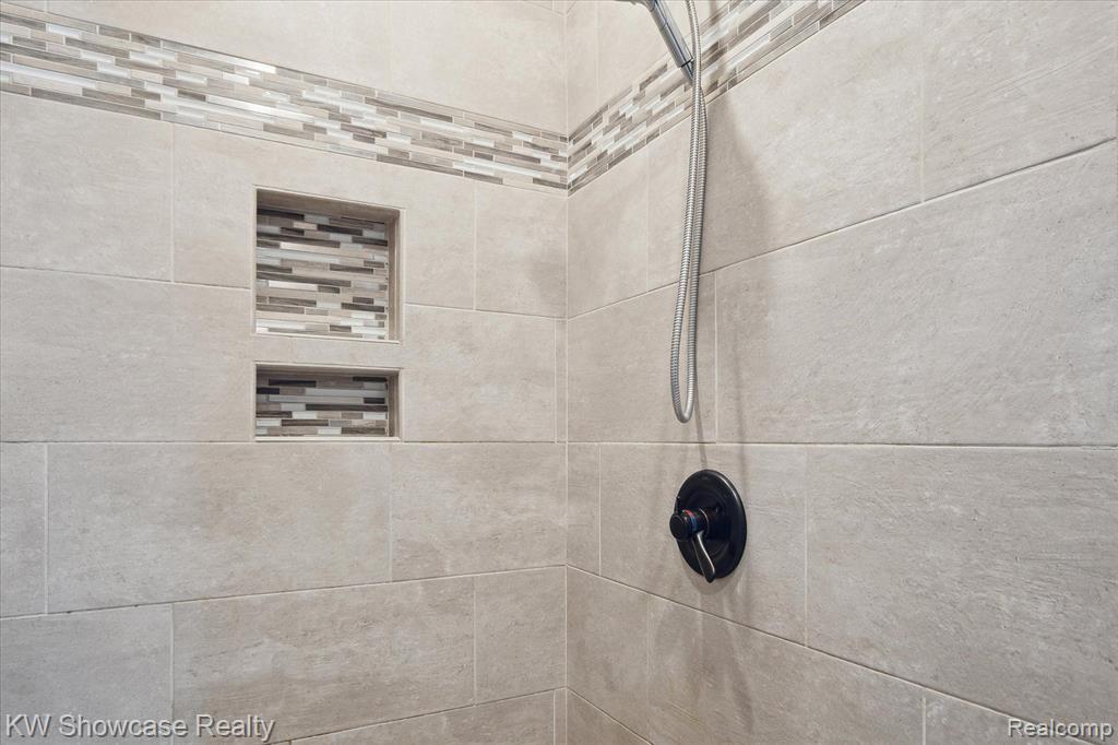 9345 HICKORY RIDGE Road, Holly, MI 48442 — Photo 20
