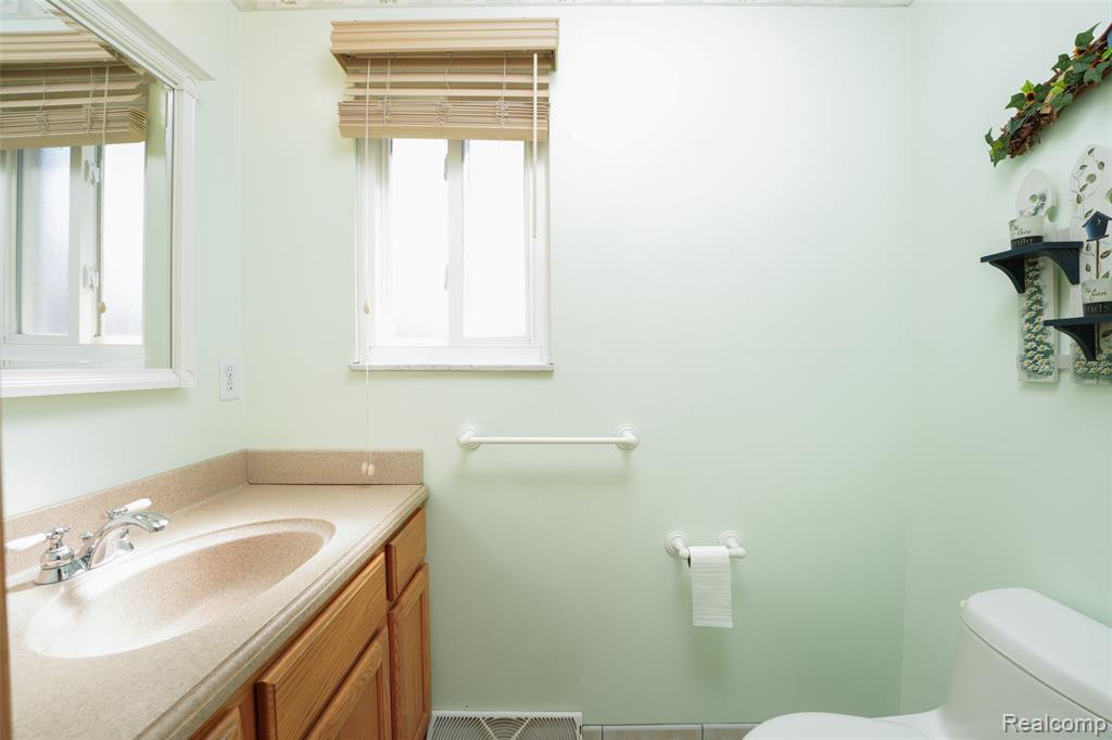 11891 Post Lane, South Lyon, MI 48178 — Photo 18