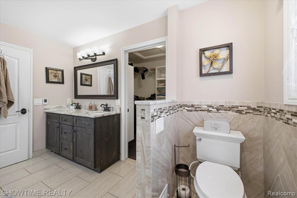 4157 Springbrook Drive, Sterling Heights, MI 48314 — Photo 40