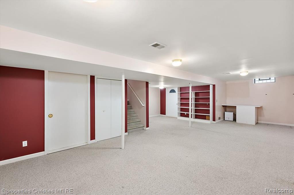 955 Rikki Ann, Wixom, MI 48393 — Photo 41