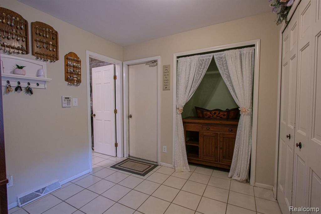 7857 KENDALL Road, Columbus, MI — Photo 38