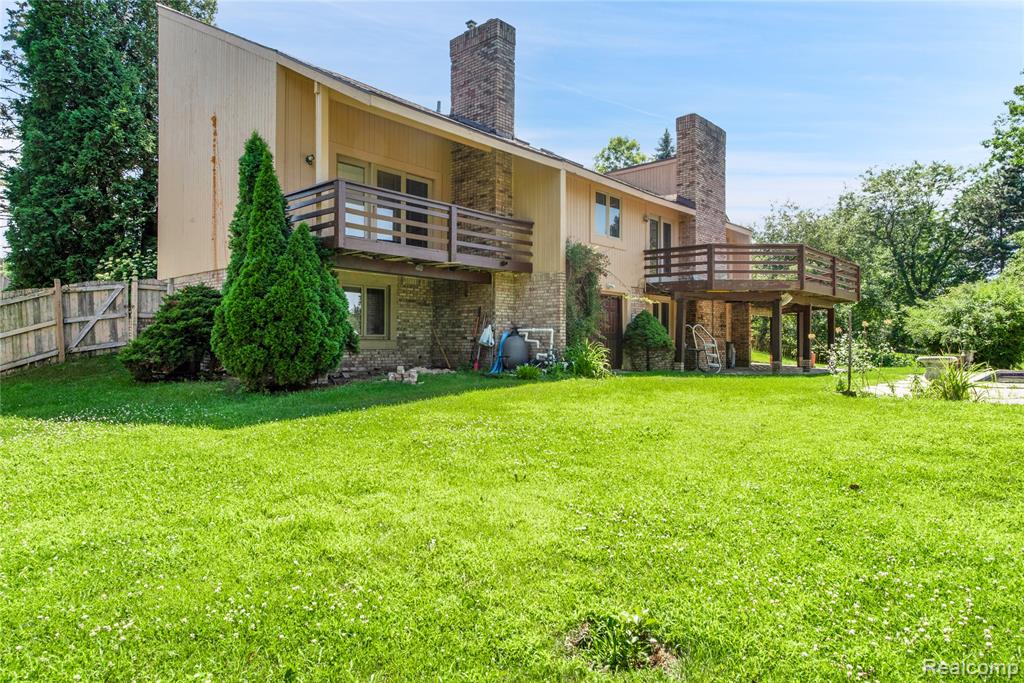 8285 Staghorn Trail, Clarkston, MI 48348 — Photo 8