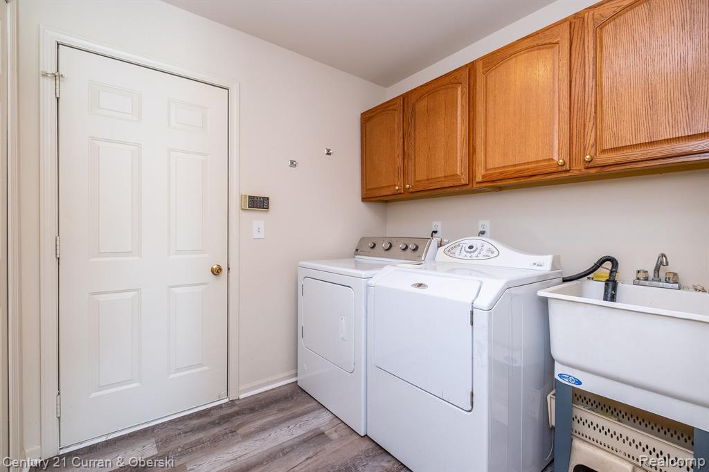 41841 RIVERWOOD Court, Canton, MI 48187 — Photo 18