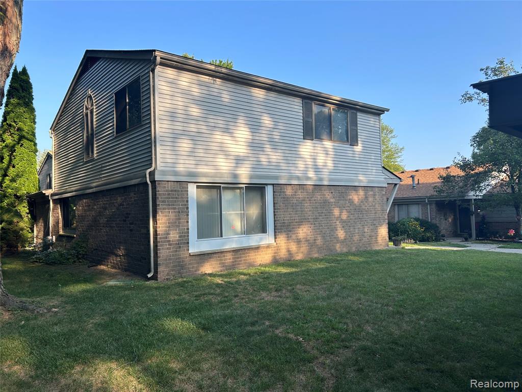 26889 Farmbrook Villa Drive, Southfield, MI 48034 — Photo 53