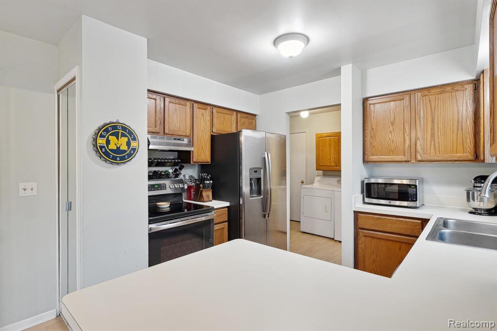 4020 OTTO Road, Waterford, MI 48328 — Photo 14