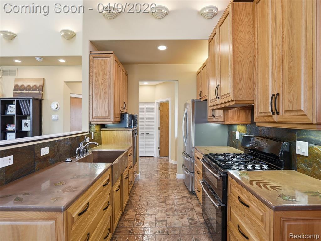 7845 Sleepy Hollow Drive, Northville, MI 48168 — Photo 9