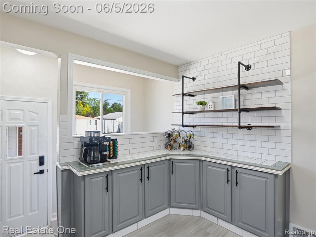 4603 E 13 Mile Road, Warren, MI 48092 — Photo 13