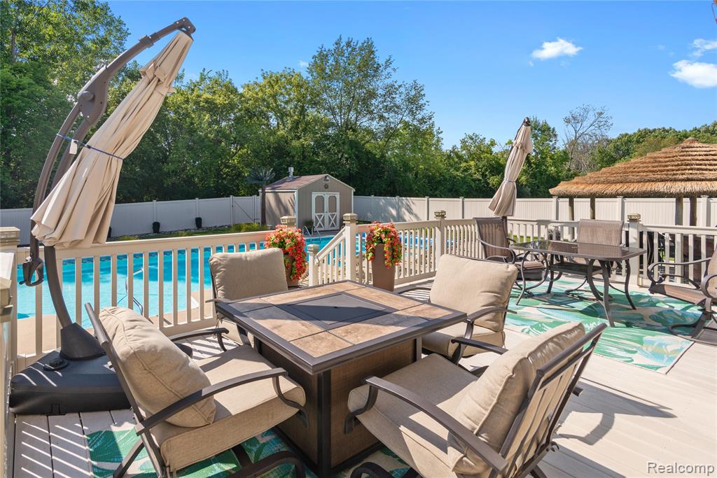 8316 N Port, Grand Blanc, MI 48439 — Photo 41