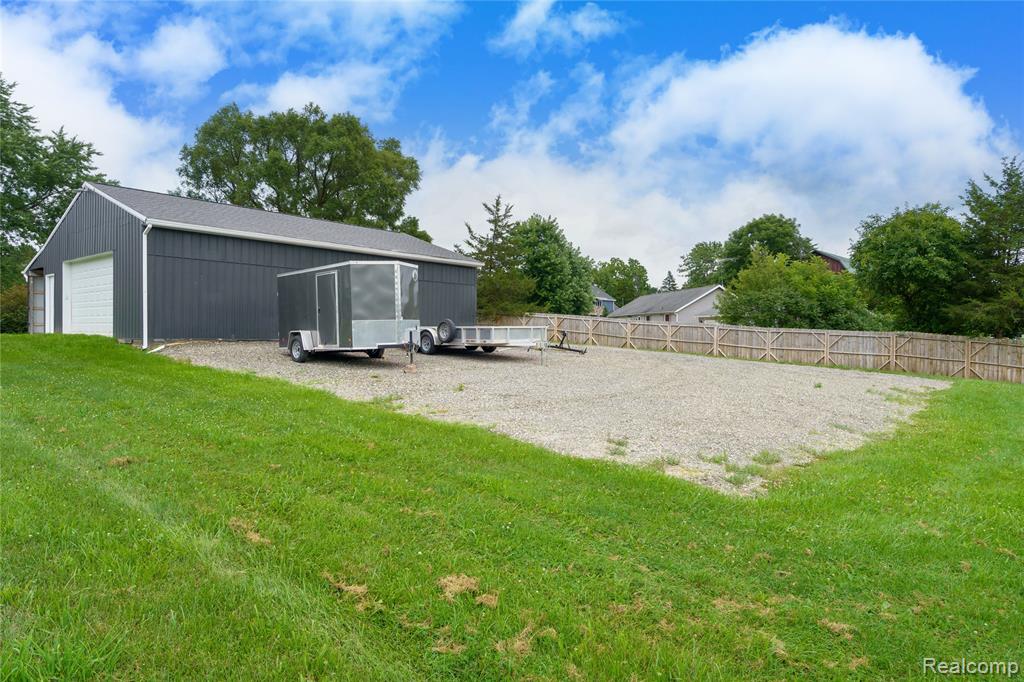 4566 Clyde Road, Howell, MI 48855 — Photo 16