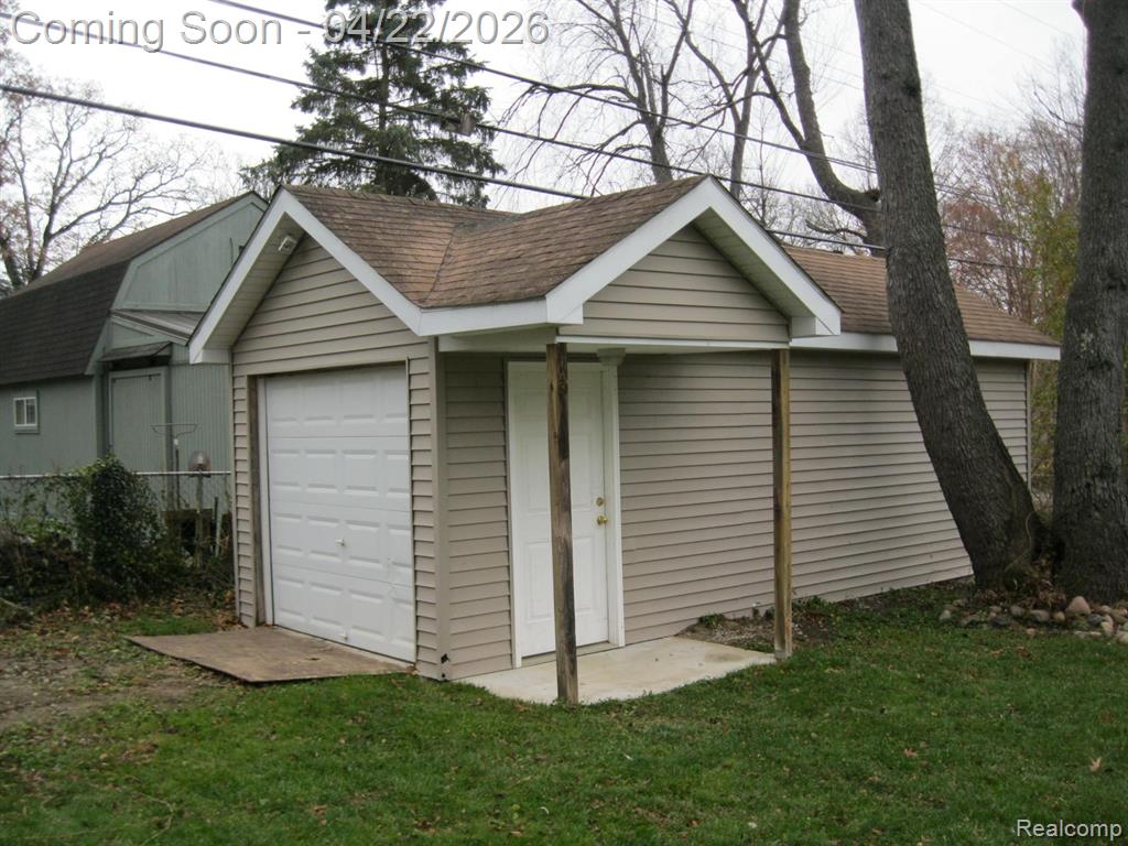 4916 Hillock, Highland, MI 48356 — Photo 8