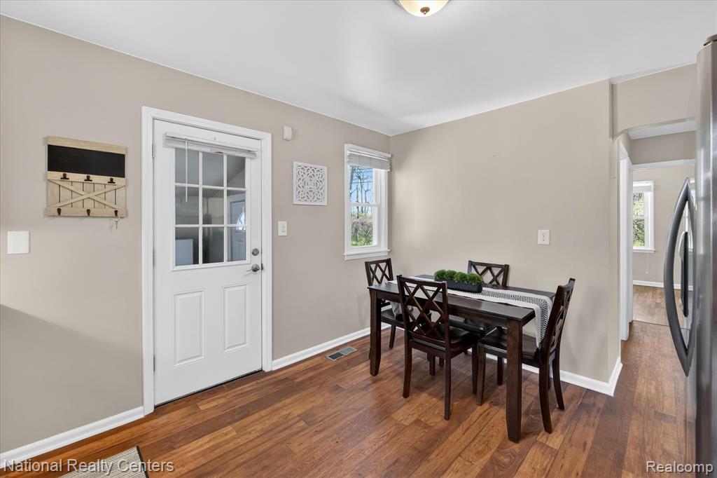 38982 Wabash Street, Romulus, MI 48174 — Photo 11