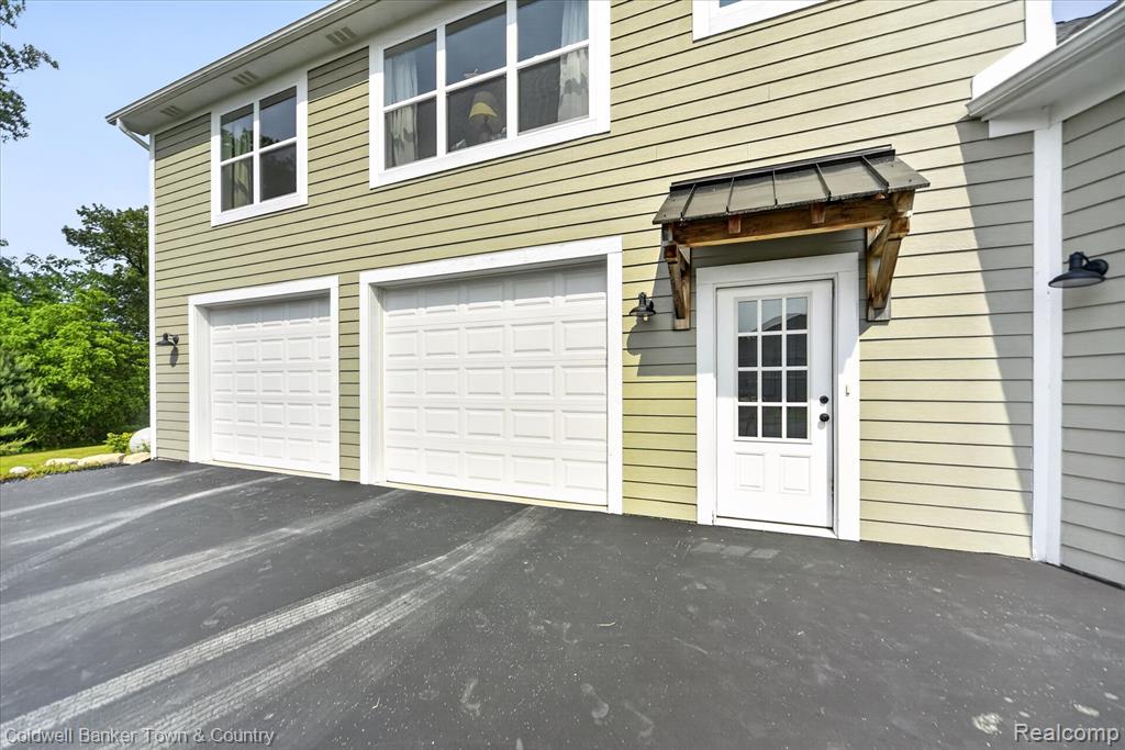 918 Gray Fox Court, Howell, MI 48843 — Photo 47