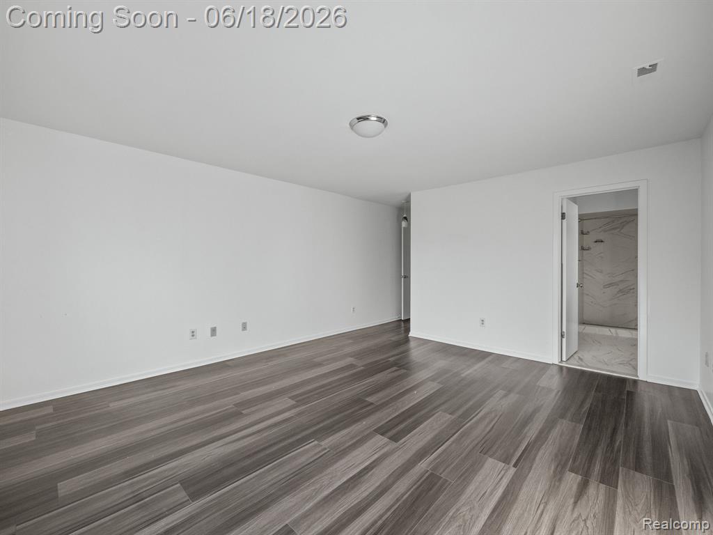 6680 Ridgefield Circle, 201, West Bloomfield, MI — Photo 24