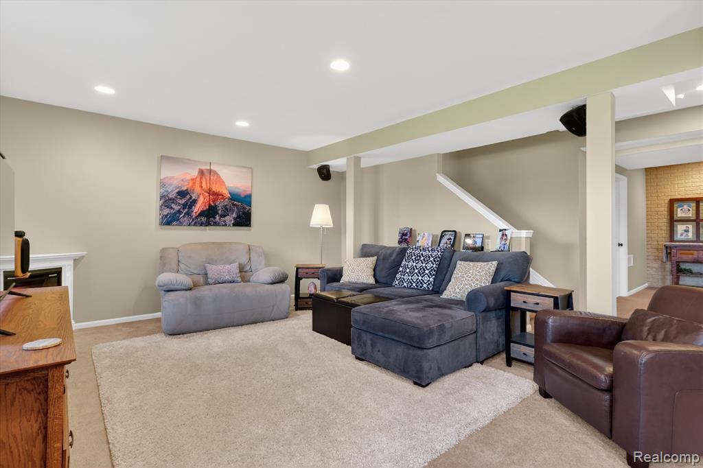 3226 Estate View Court, Commerce Twp, MI 48382 — Photo 43